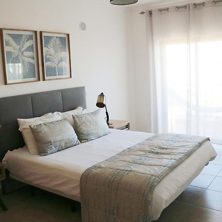 3 Bedroom Apartment With Indoor Pool Central 拉哥斯 外观 照片