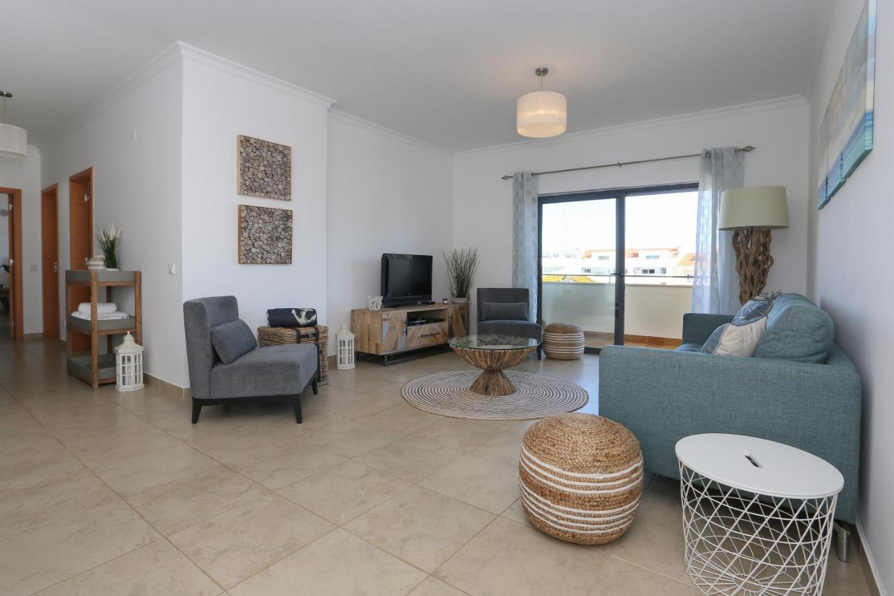 3 Bedroom Apartment With Indoor Pool Central 拉哥斯 外观 照片