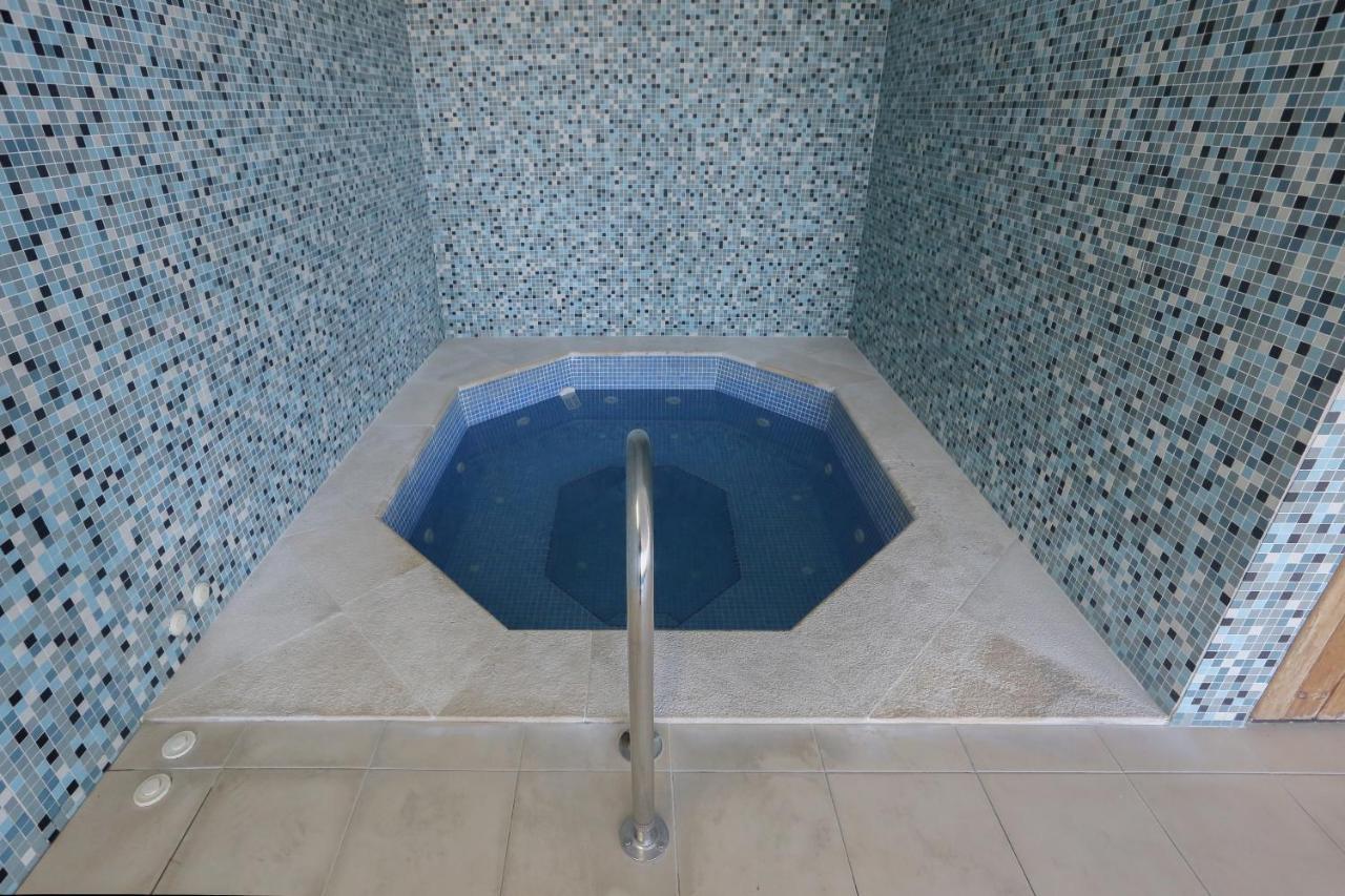 3 Bedroom Apartment With Indoor Pool Central 拉哥斯 外观 照片