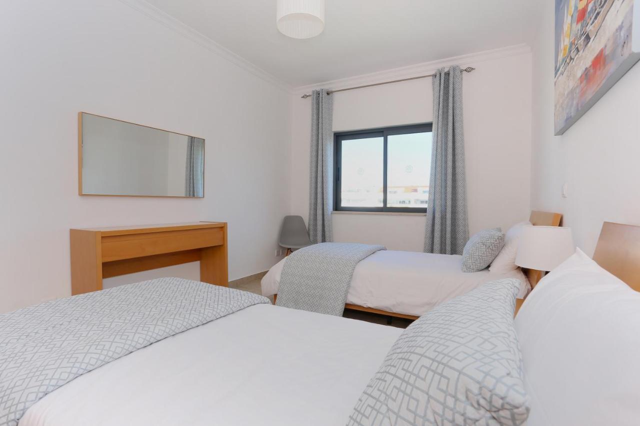 3 Bedroom Apartment With Indoor Pool Central 拉哥斯 外观 照片