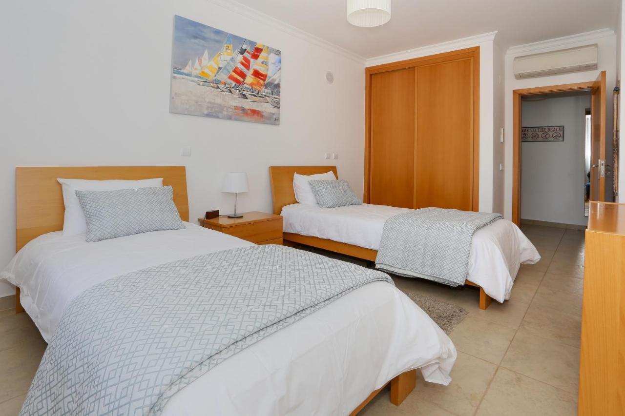 3 Bedroom Apartment With Indoor Pool Central 拉哥斯 外观 照片